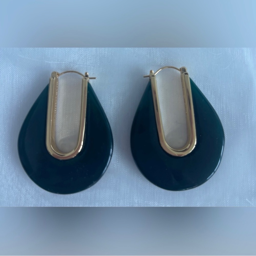 Veronica Beard Emerald Resin Teardrop Earrings with Gold-Tone Hardware - Picture 4 of 6